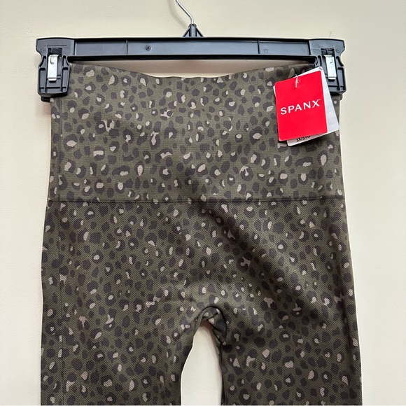 Spanx NWT Olive Leopard Look at Me Now Leggings - Picture 4 of 6